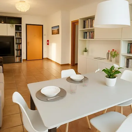La Casa Del Tomo - Serenity & Charme, Steps From Cornelia Metro Line A Appartement Rome