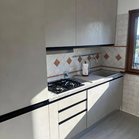 Apartment La Casa Del Tomo - Metro A - Parcheggio Privato - 6 Ospiti Rom