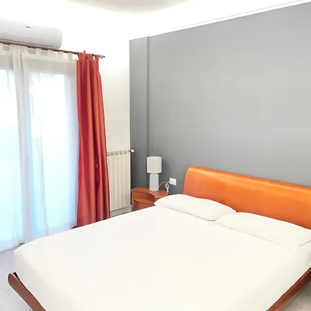 La Casa Del Tomo - Metro A - Parcheggio Privato - 6 Ospiti Rom