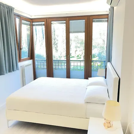 La Casa Del Tomo - Metro A - Parcheggio Privato - 6 Ospiti Apartment