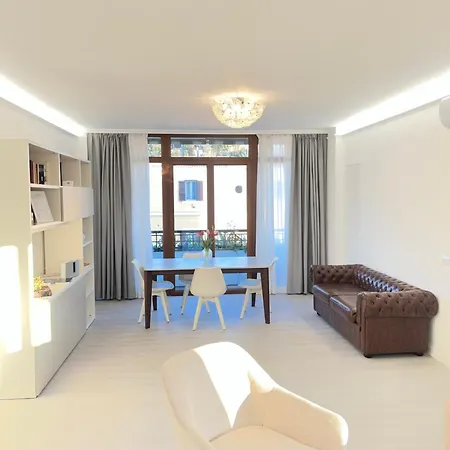Apartment La Casa Del Tomo - Metro A - Parcheggio Privato - 6 Ospiti Rom